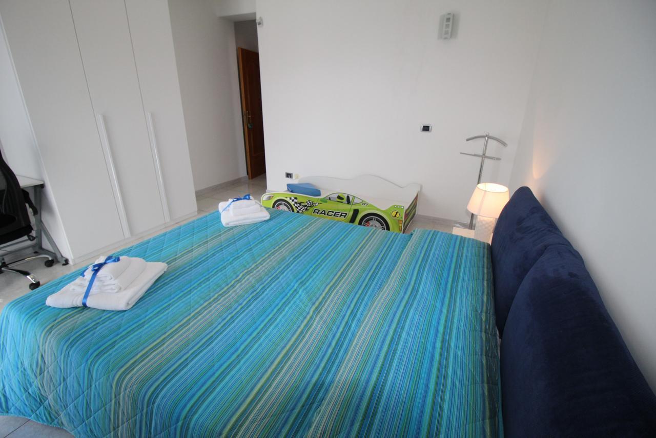 Aussie Dream House Villa Formia Luaran gambar